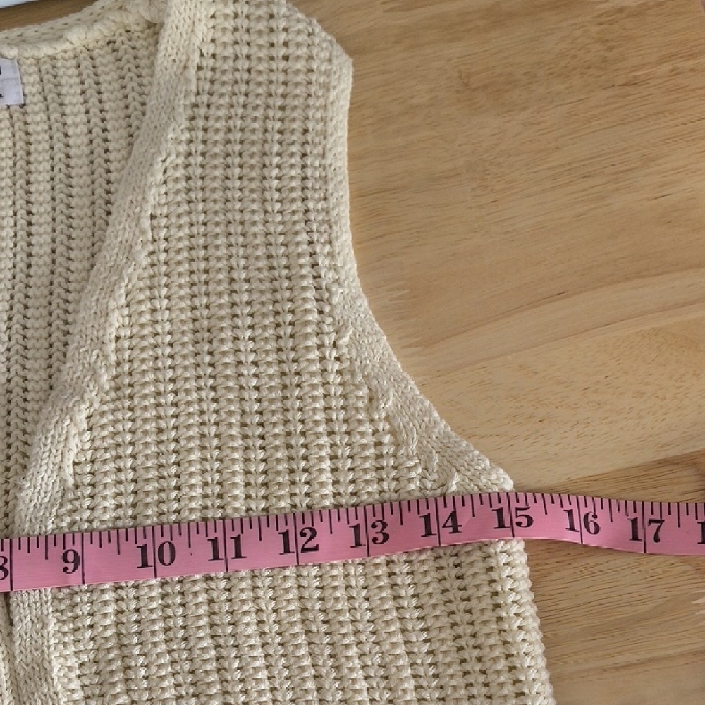 Cotton On White Shrug with Ribbed Knit and Open Front Size Small - Picture 9 of 10